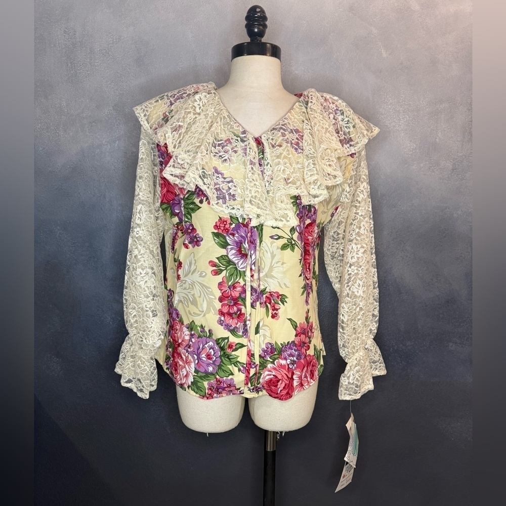 🌸 Vintage Lacy Afternoon by Shell Kepler Blouse 🌸